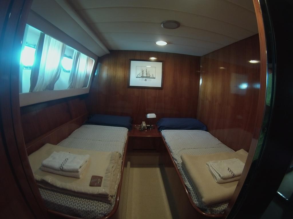 Riviera Boat Resort La Spezia Zimmer foto